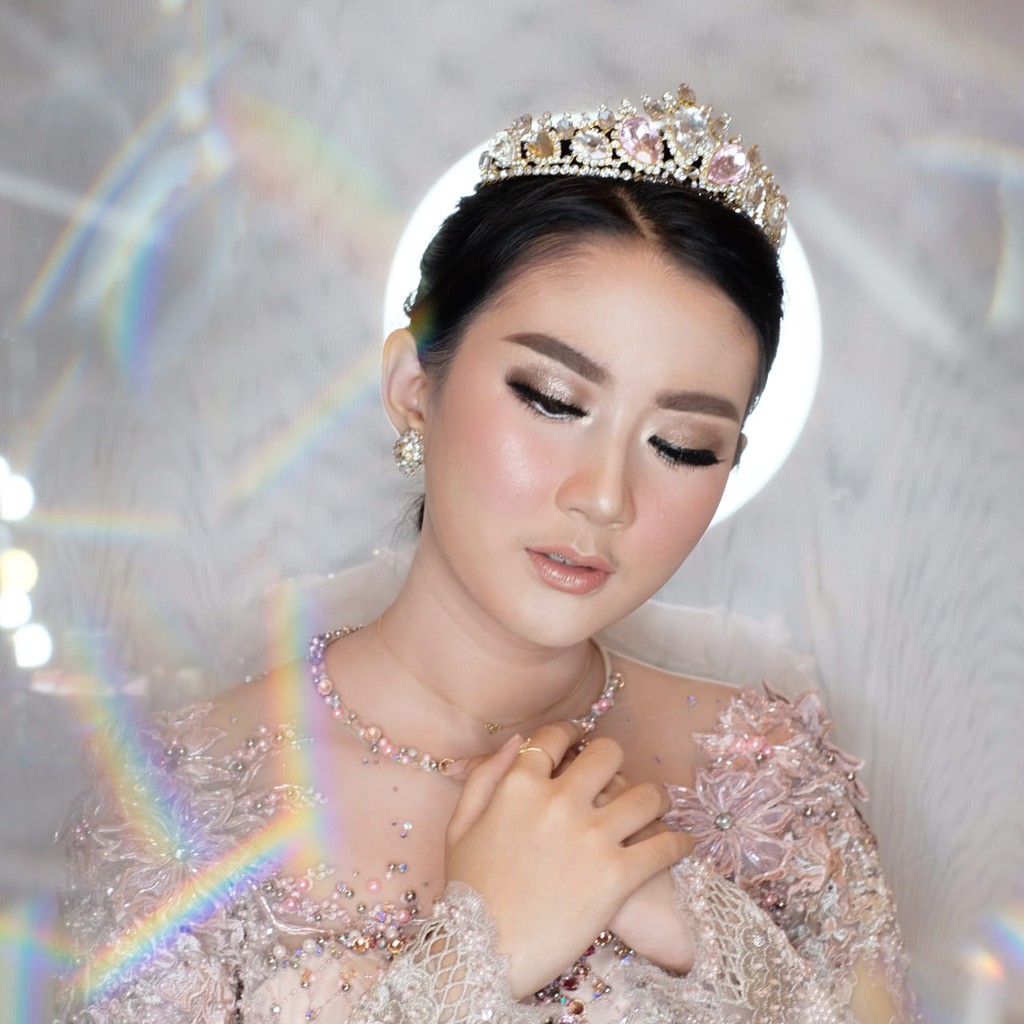 Makeup Wisuda