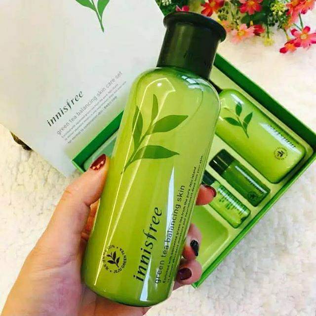 Set Kulit Innisfree Green Tea Balancing