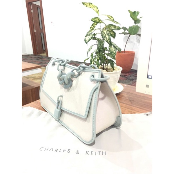 charles n keith ori,