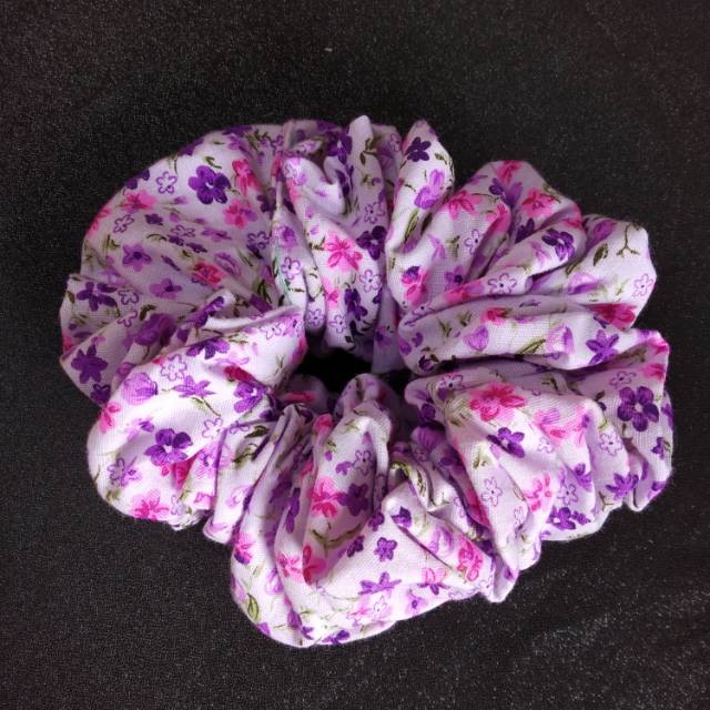SCRUNCHIE
