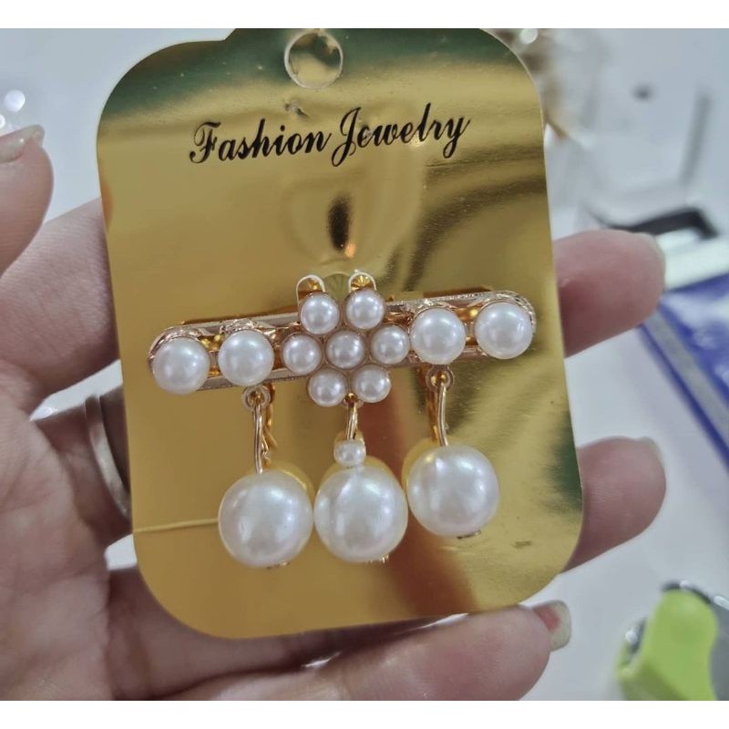 Bros Mutiara bunga juntai