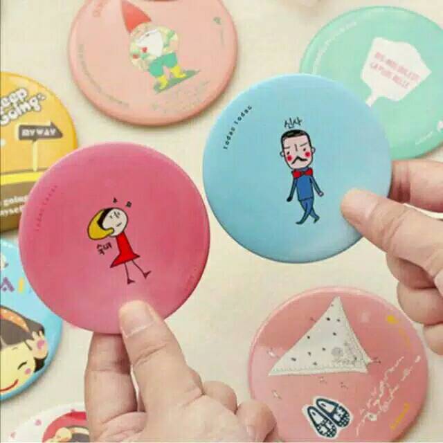 Cermin kaca mini