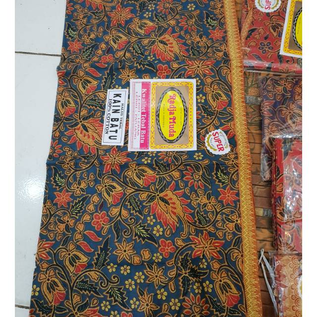 kain  panjang batik serbaga