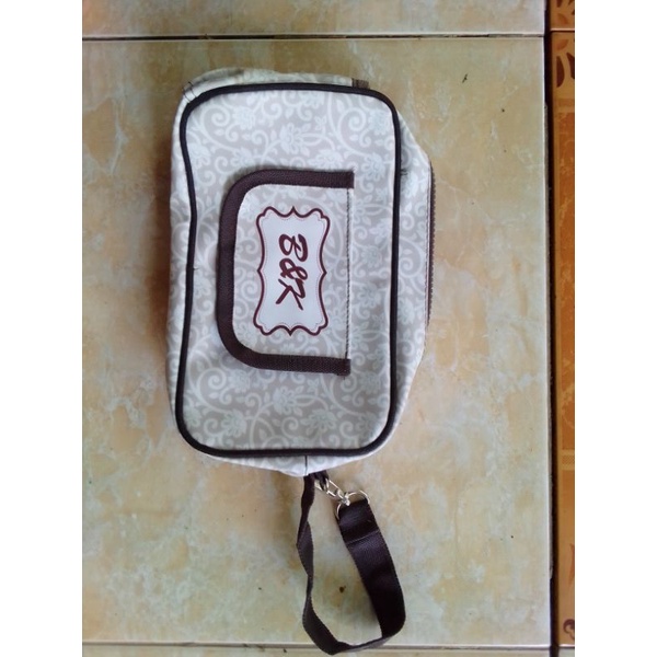 dompet besar