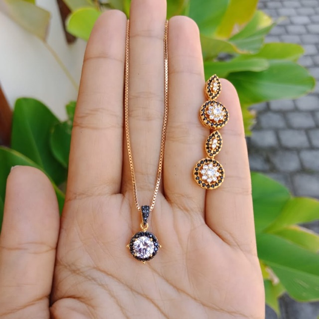 Set kalung anting