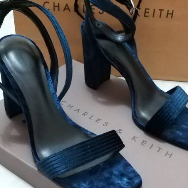 Hels Charles & Keith (Prelove)