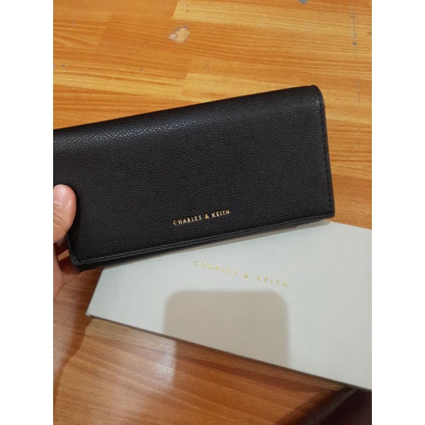 dompet charless and keith