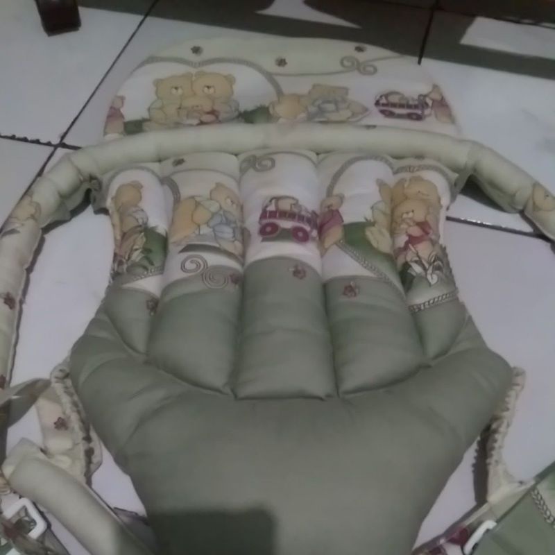 gendongan bayi