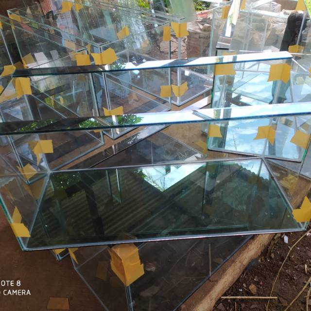 Aquarium kaca 70x30x35