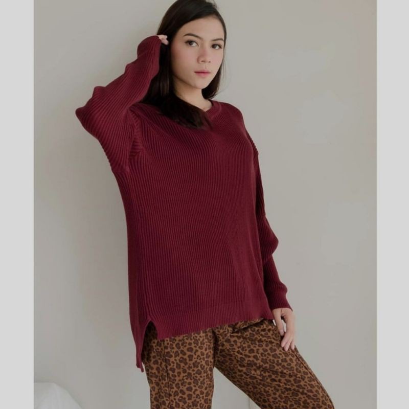 Sweeter Rajut salur/ Boxy V-Neck