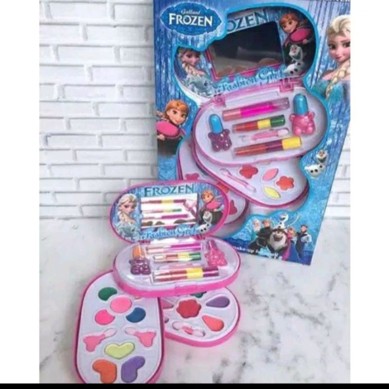 MainanMakeupFrozen3Susun