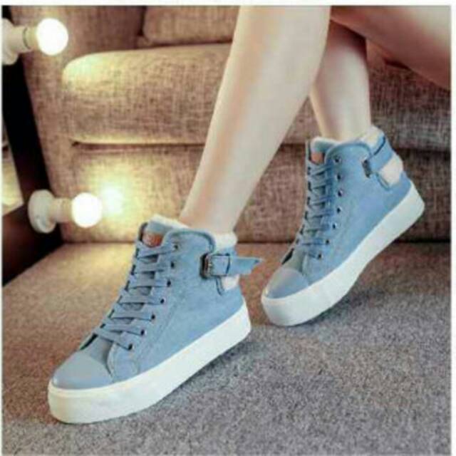 FLAT GESPER BIRU MUDA