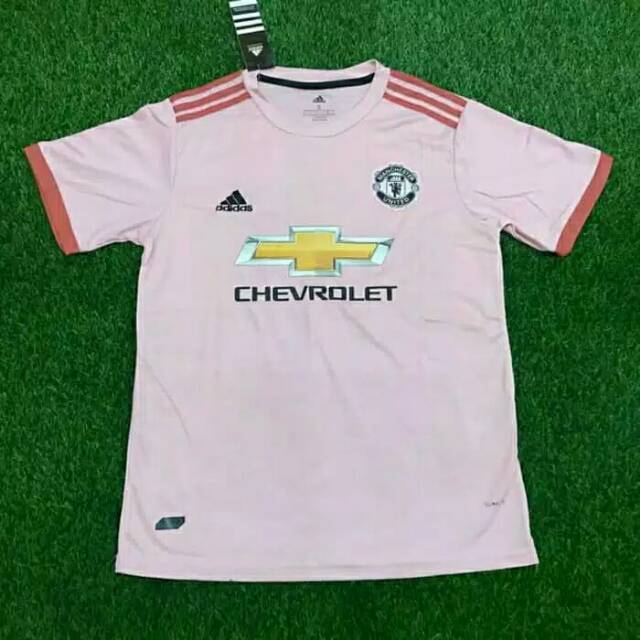 MU away 18/19