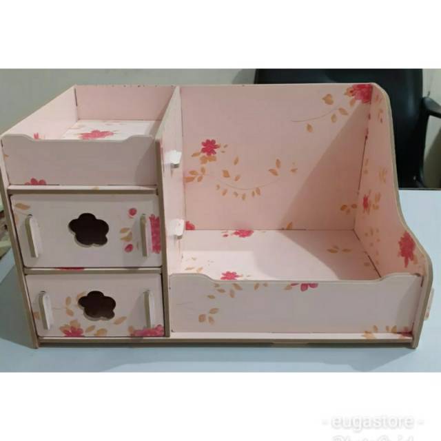 Rak kosmetik mini cantik rapi