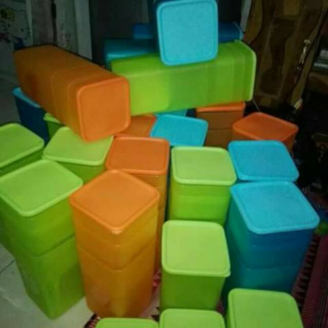 Toples beranak lemony