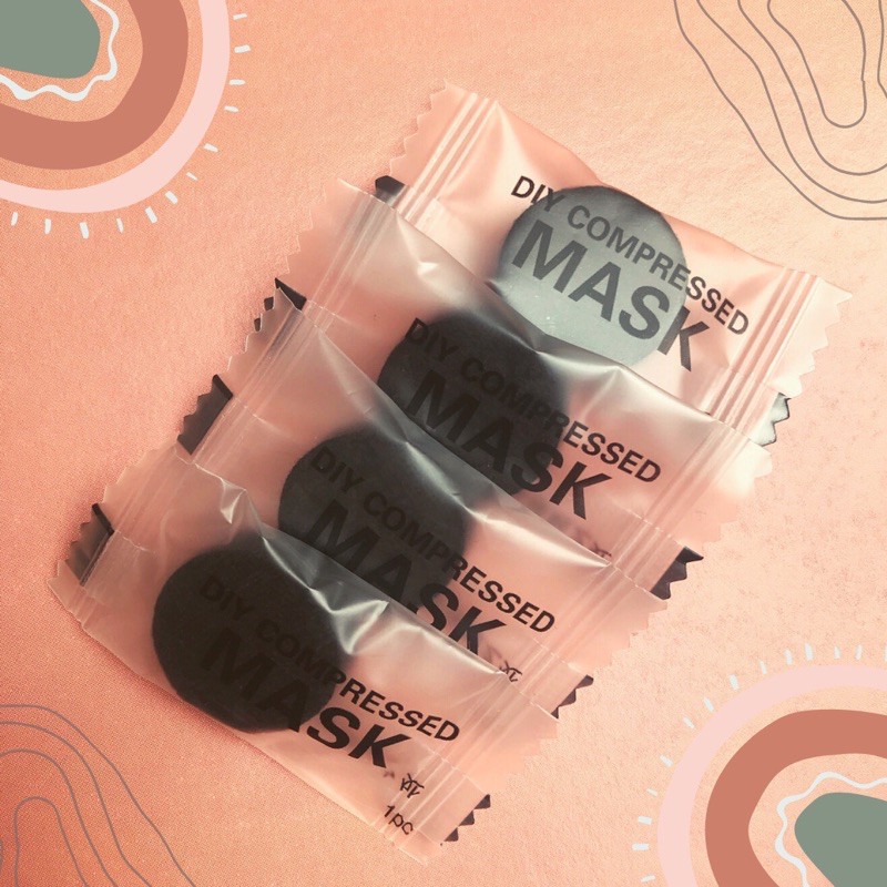Compressed Mask Black Charcoal