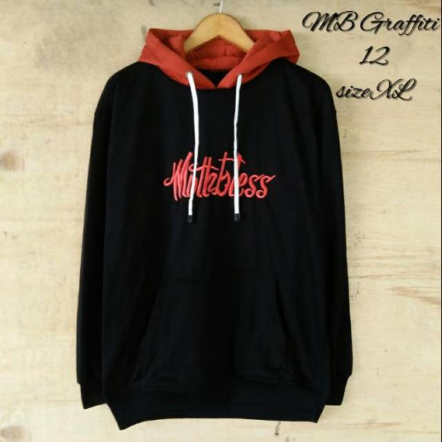 SWEATER HOODIE MOTHBLESS