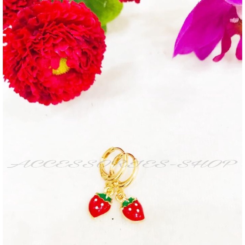 anting anak model stroberi / anting clip motif strawberi