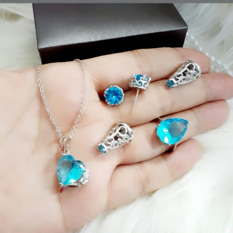Set Swarovzki BIRU Titanium