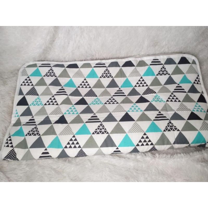 Matras Bayi Segitiga Tosca
