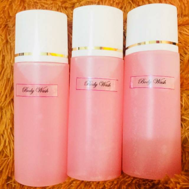 Sabun cair badan pink
