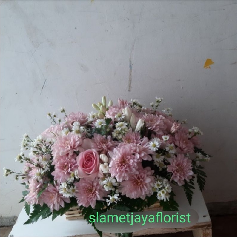 rangkaian bunga meja/bunga ultah