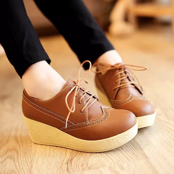 Sepatu Platform Wedges Wanita SDW75