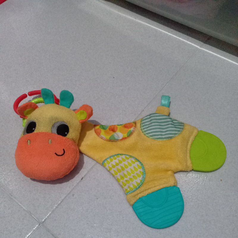 Preloved rattle jerapah