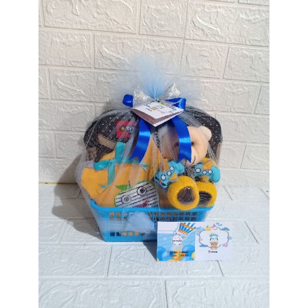 hampers kado bayi