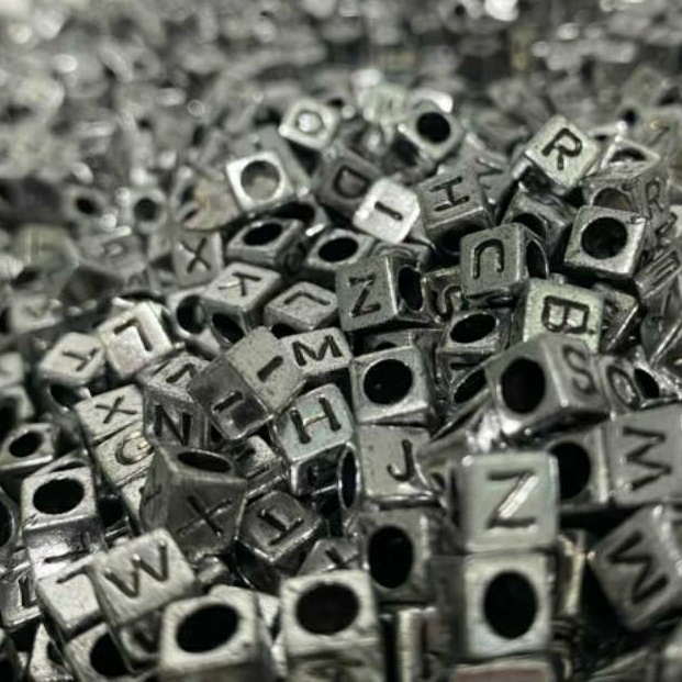 1 pcs Random Manik Kubus Silver