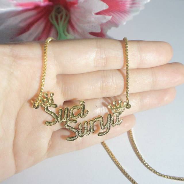 Kalung liontin