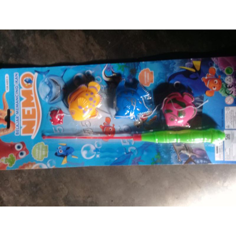 mainan pancing ikan