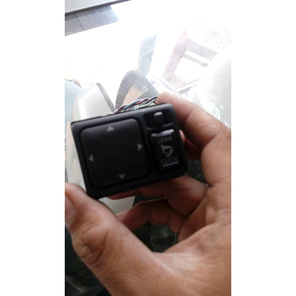 switch mirror retract nissan