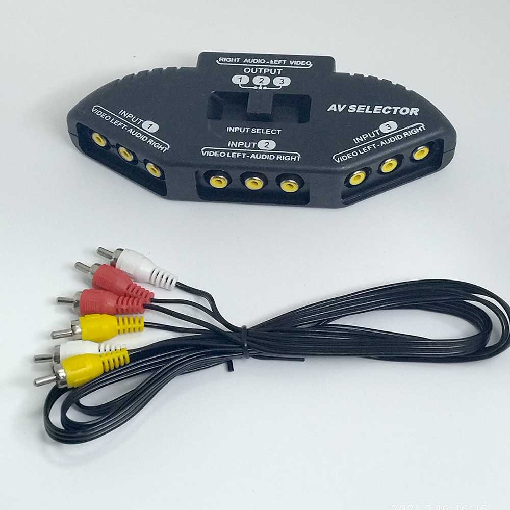 iTami TV Switch RCA 3 Input 1 Output with Composite AV RCA Cable A237