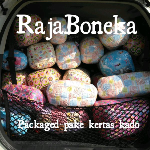 B 8        Boneka Panda Besar Pita