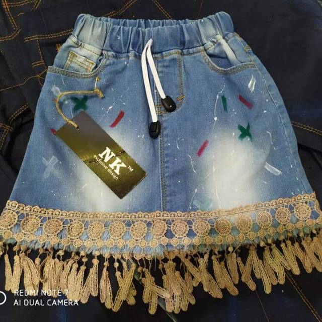 Rok jeans renda anak