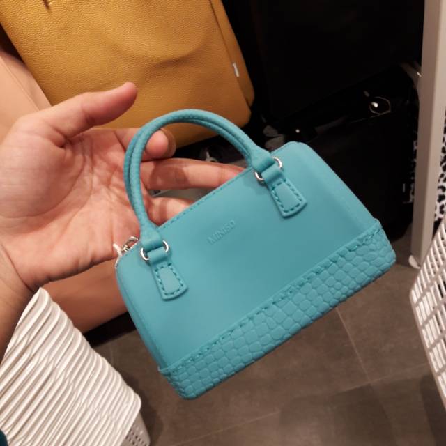 Mini pouch