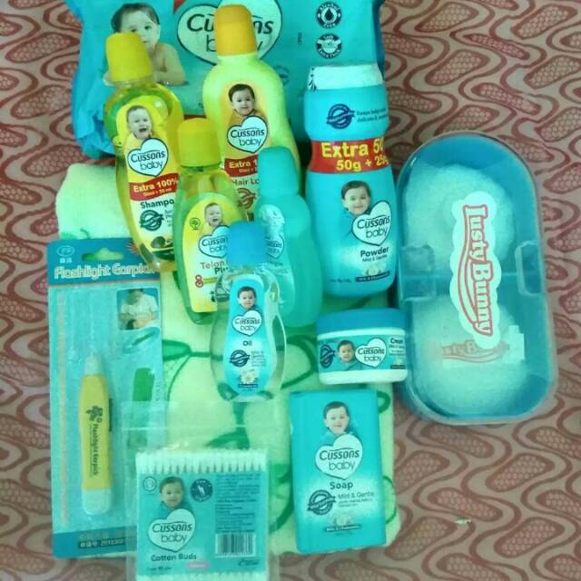 PERLENGKAPAN MANDI BAYI KOMPLIT