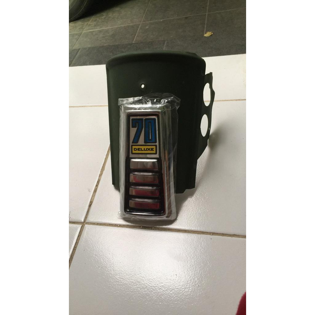 Panel Dada Emblem Honda