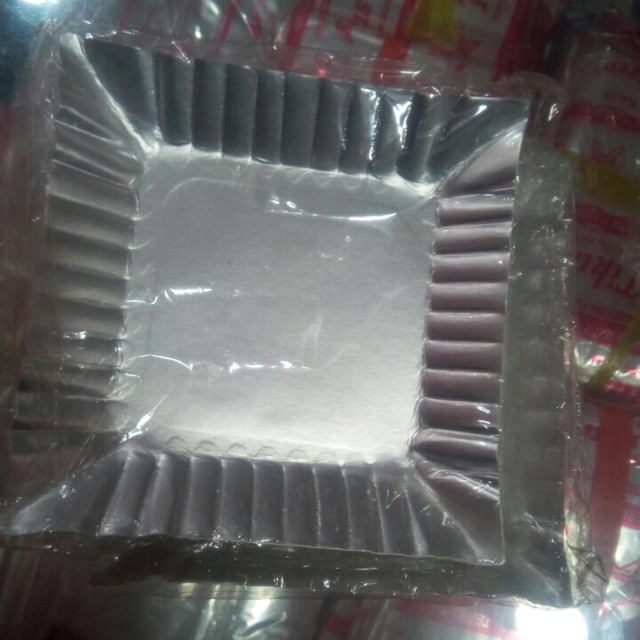 Kertas Kue Kotak Silver