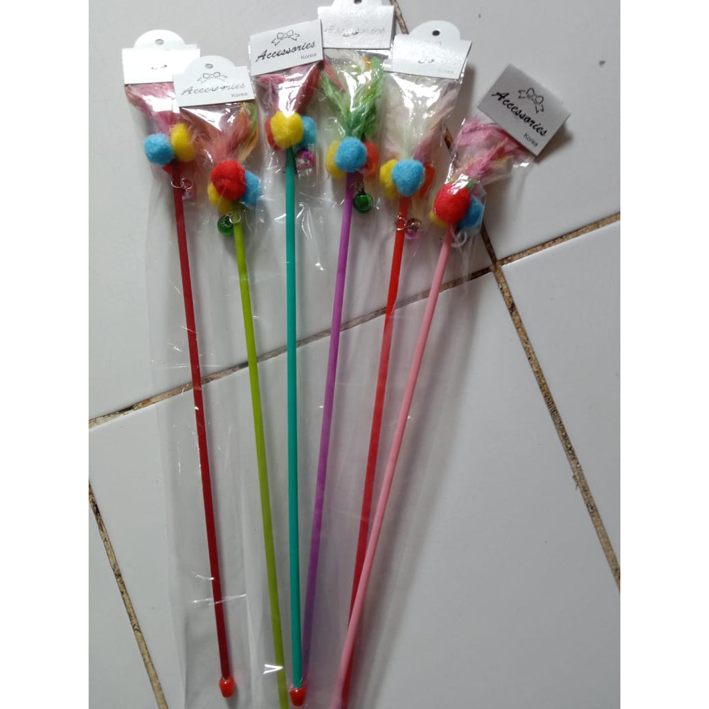 mainan kucing stik bulu pancingan