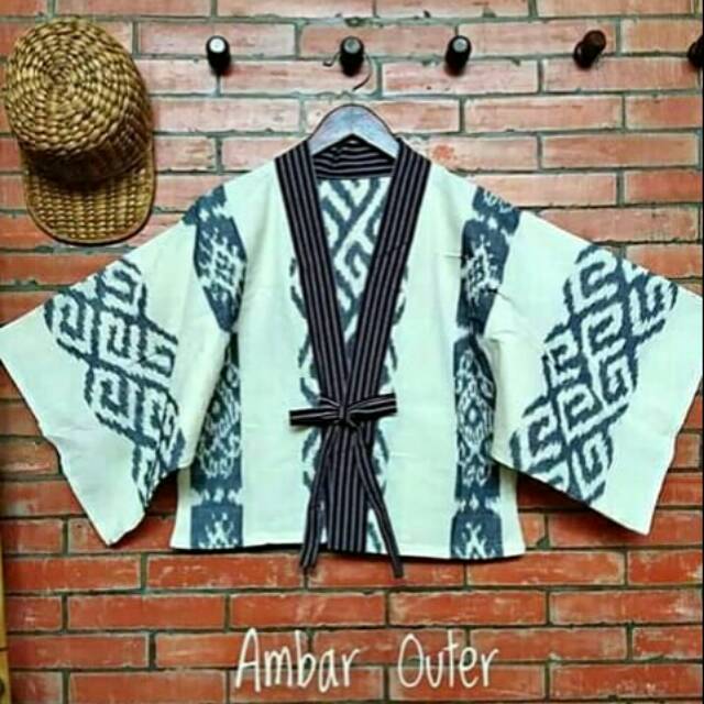 Kimono tenun
