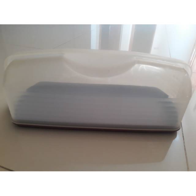 Cake taker (wadah kue) tupperware