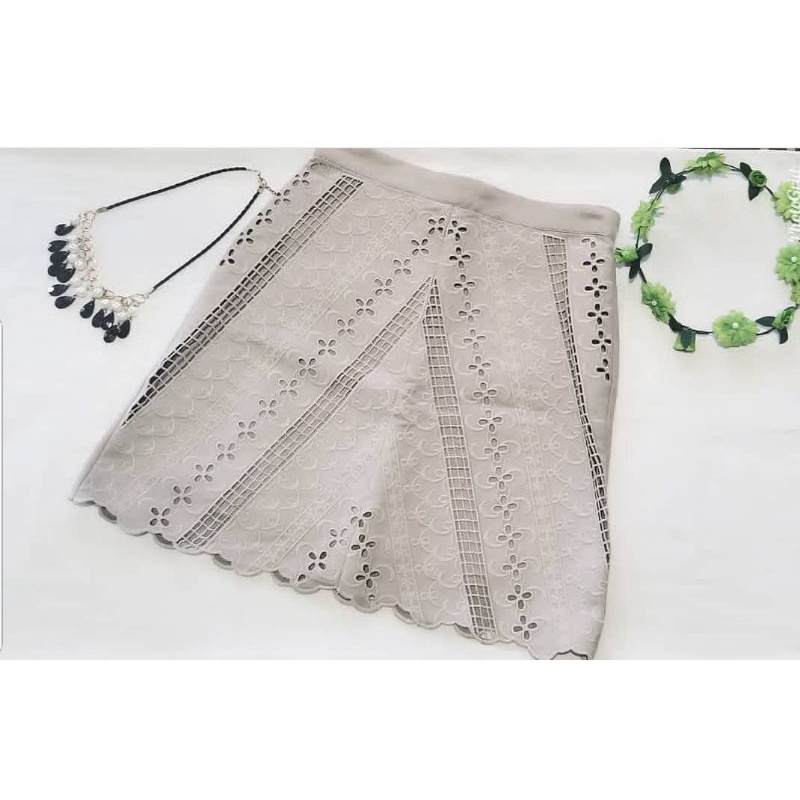Rok Renda Abu - abu H&M