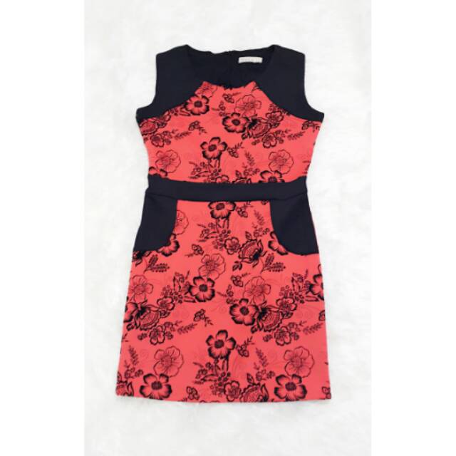DRESS FLOWERY NYLA