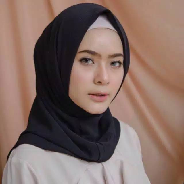 Jilbab instan aliqa grosir