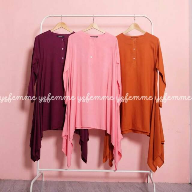 Dhiba Tunik