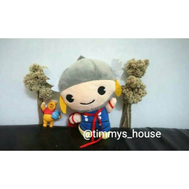 Boneka Thor