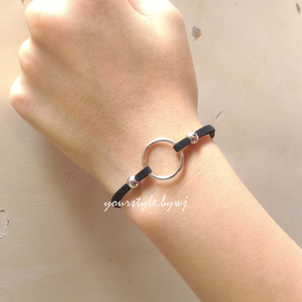 Gelang Choker Silver Ring Suede
