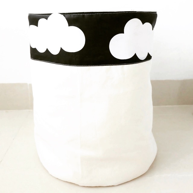Toy bin